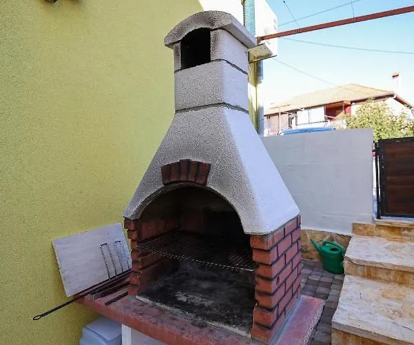 Apartman Rustica With Exclusive Use Of The Pool-ground Floor