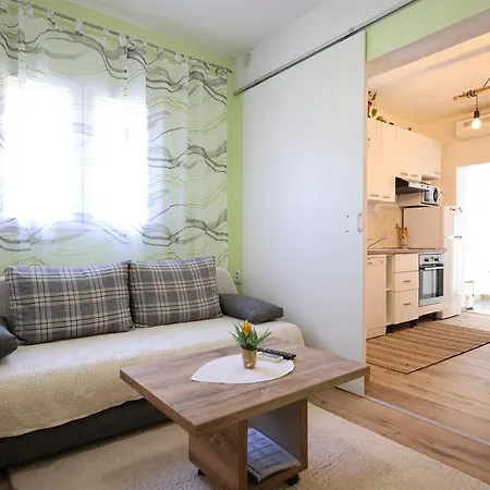 Apartment Rustica Zadar With Exclusive Use Of The Pool-Ground Floor Apartman Zadar