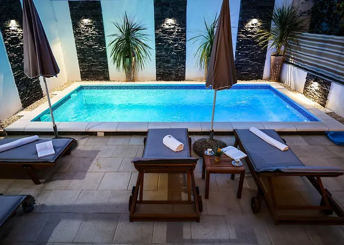 Appartement Rustica With Exclusive Use Of The Pool-ground Floor Zadar