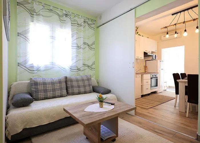 Rustica With Exclusive Use Of The Pool-ground Floor Appartement Zadar