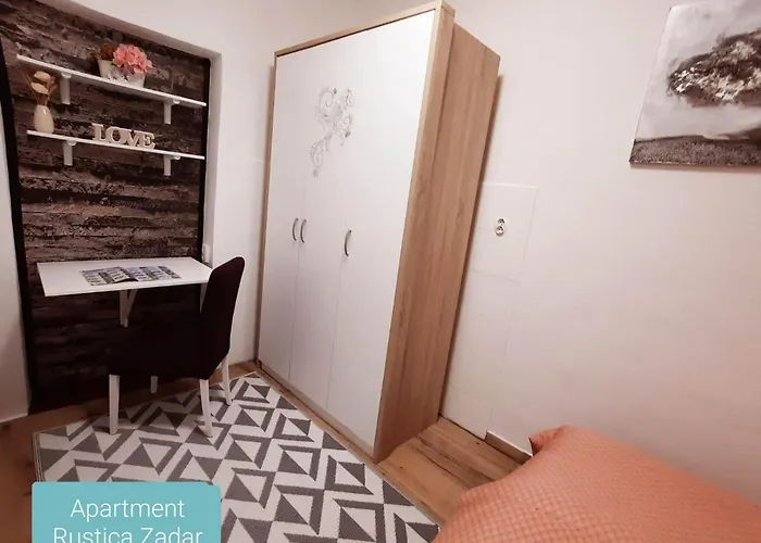 Rustica With Exclusive Use Of The Pool-ground Floor