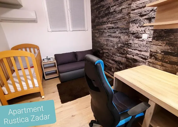 Rustica With Exclusive Use Of The Pool-ground Floor Ζαντάρ