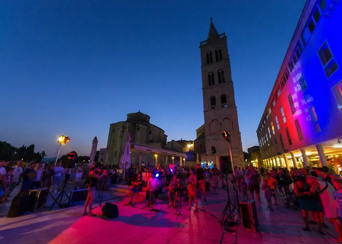 Rustica With Exclusive Use Of The Pool-ground Floor *